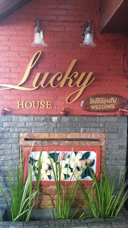 Хостел Lucky House Чіангмай Екстер'єр фото