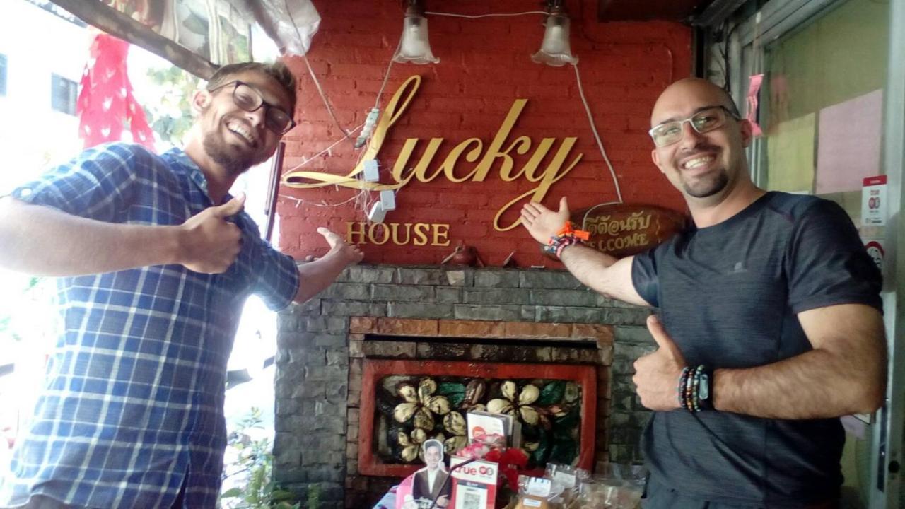 Хостел Lucky House Чіангмай Екстер'єр фото